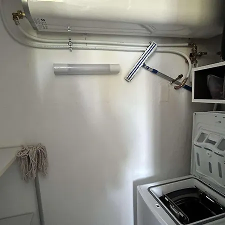 Lumineux Avec Parking - 2 Pers. - Fr-1-553-341 * Balaruc-les-Bains
